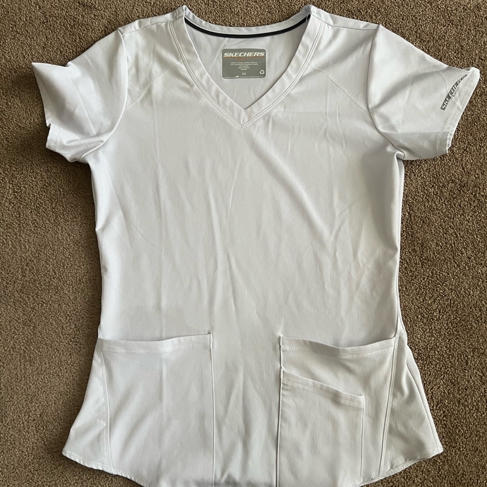 Womens sketchers scrub top